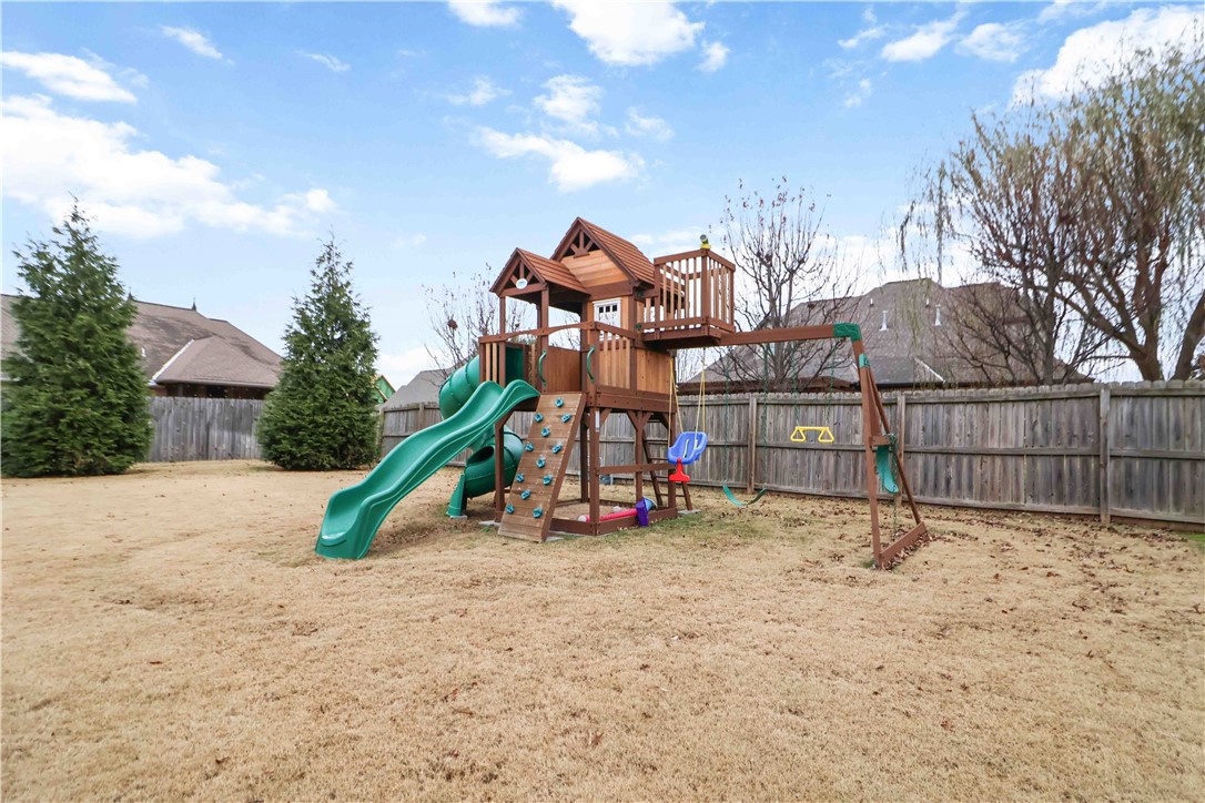 Lexington Sub Rogers - Residential