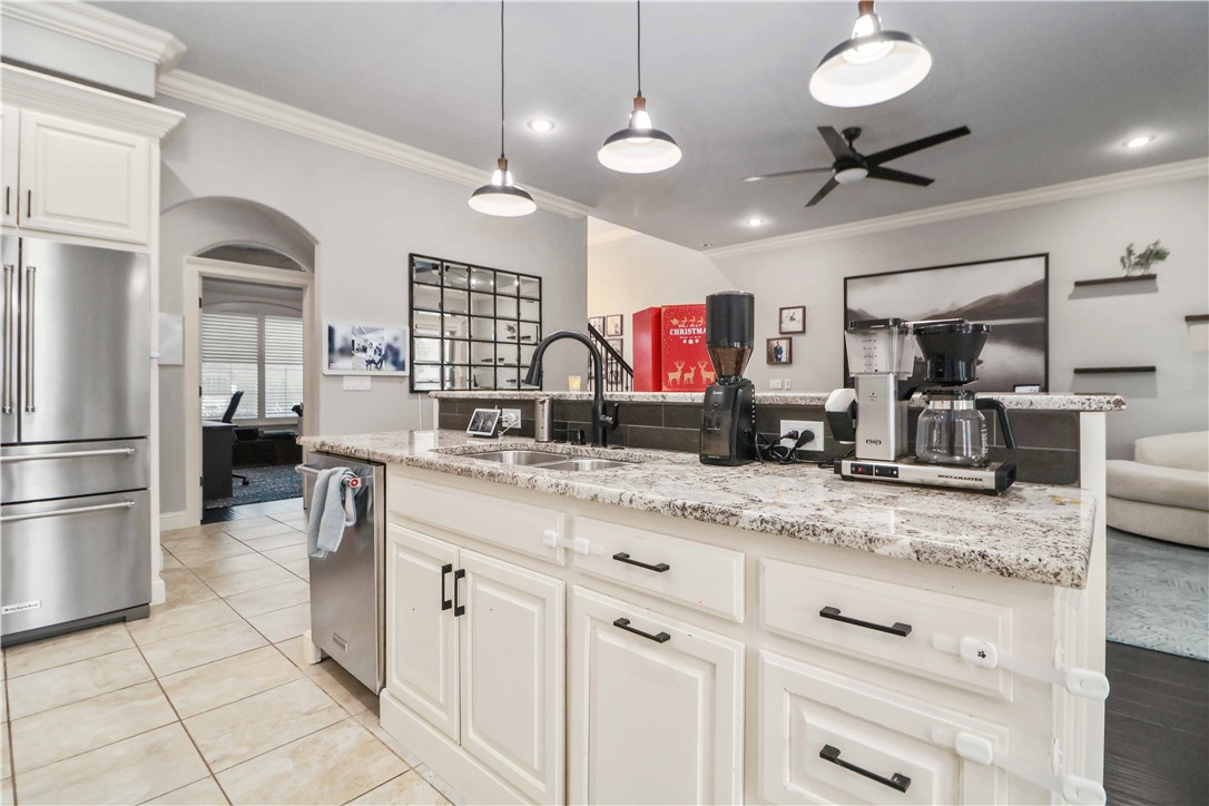 Lexington Sub Rogers - Residential