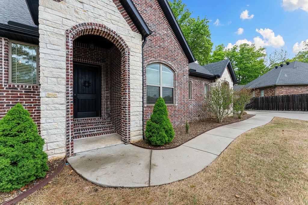 Spinnaker Rdg Woods Crk - Residential