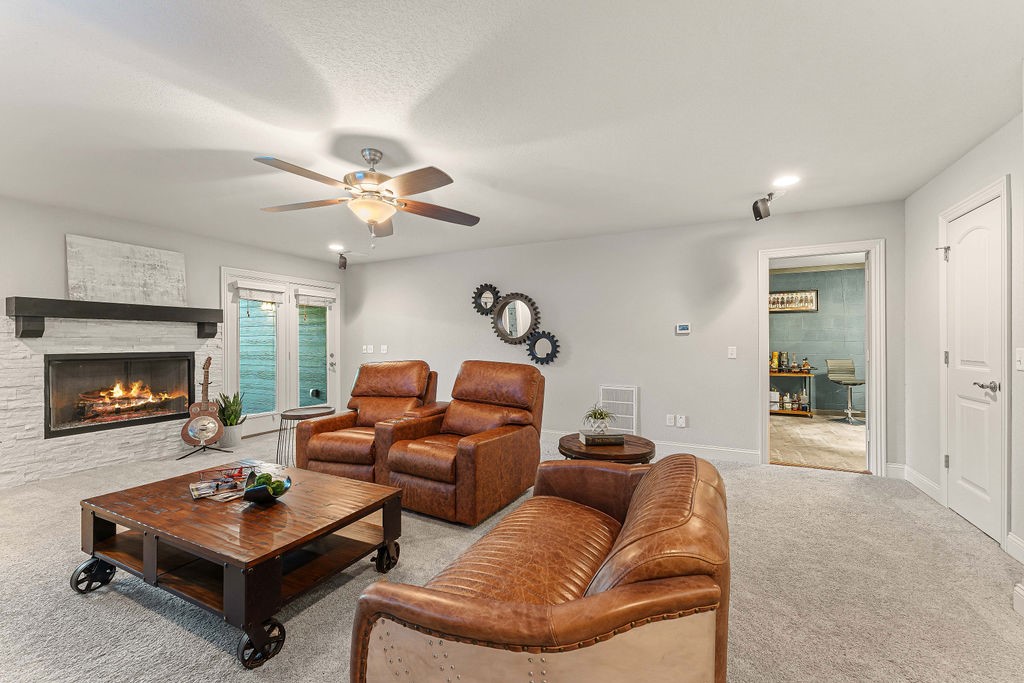 Spinnaker Rdg Woods Crk - Residential