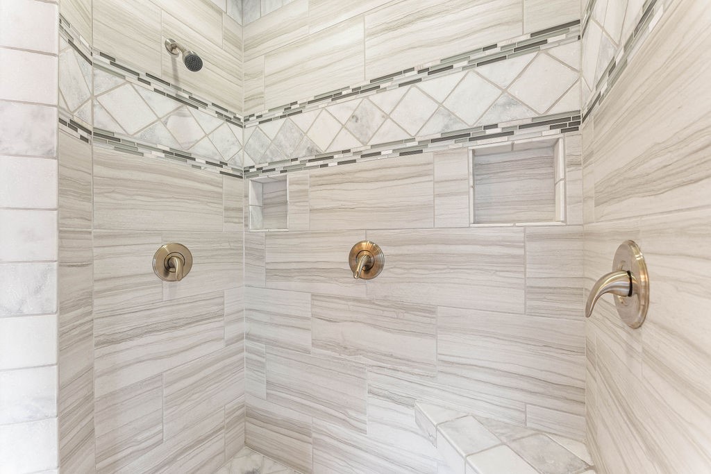 Spinnaker Rdg Woods Crk - Residential