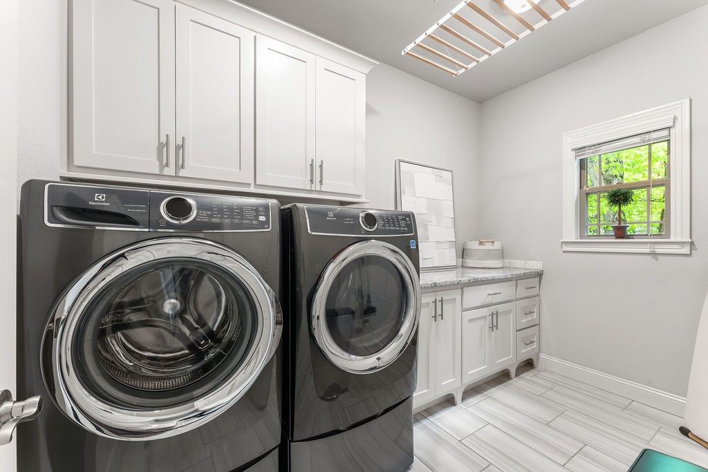 Spinnaker Rdg Woods Crk - Residential