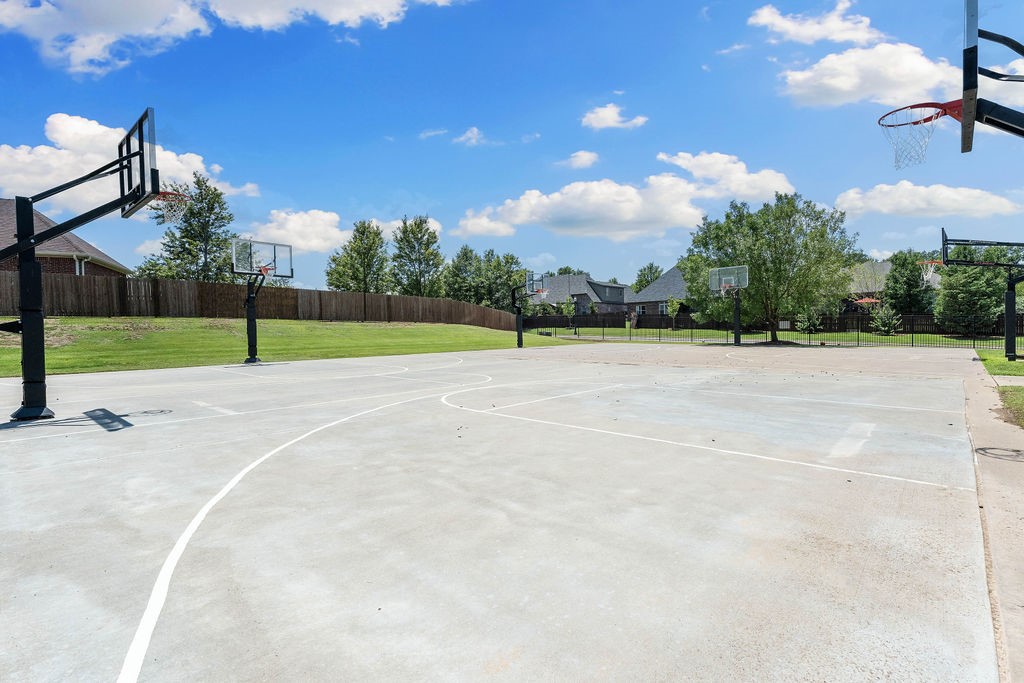 Spinnaker Rdg Woods Crk - Residential