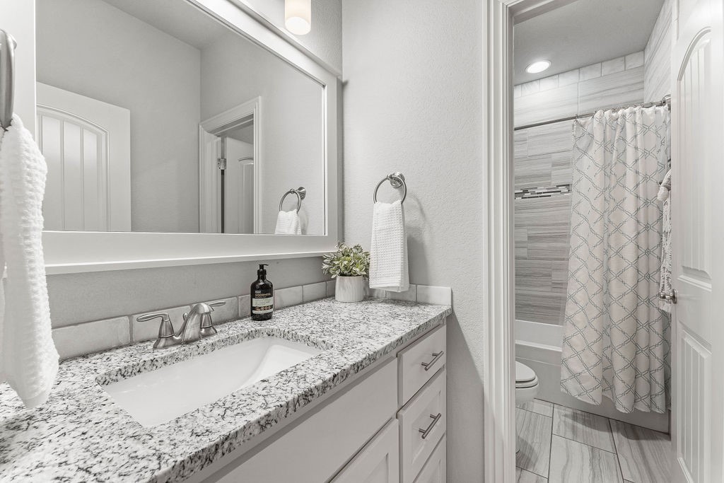 Spinnaker Rdg Woods Crk - Residential