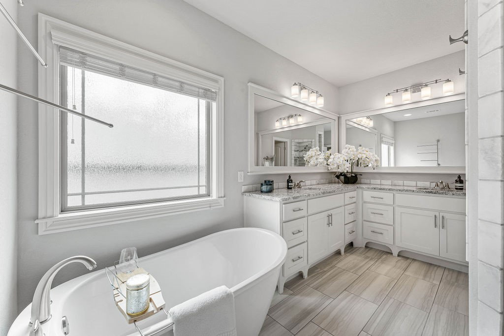 Spinnaker Rdg Woods Crk - Residential