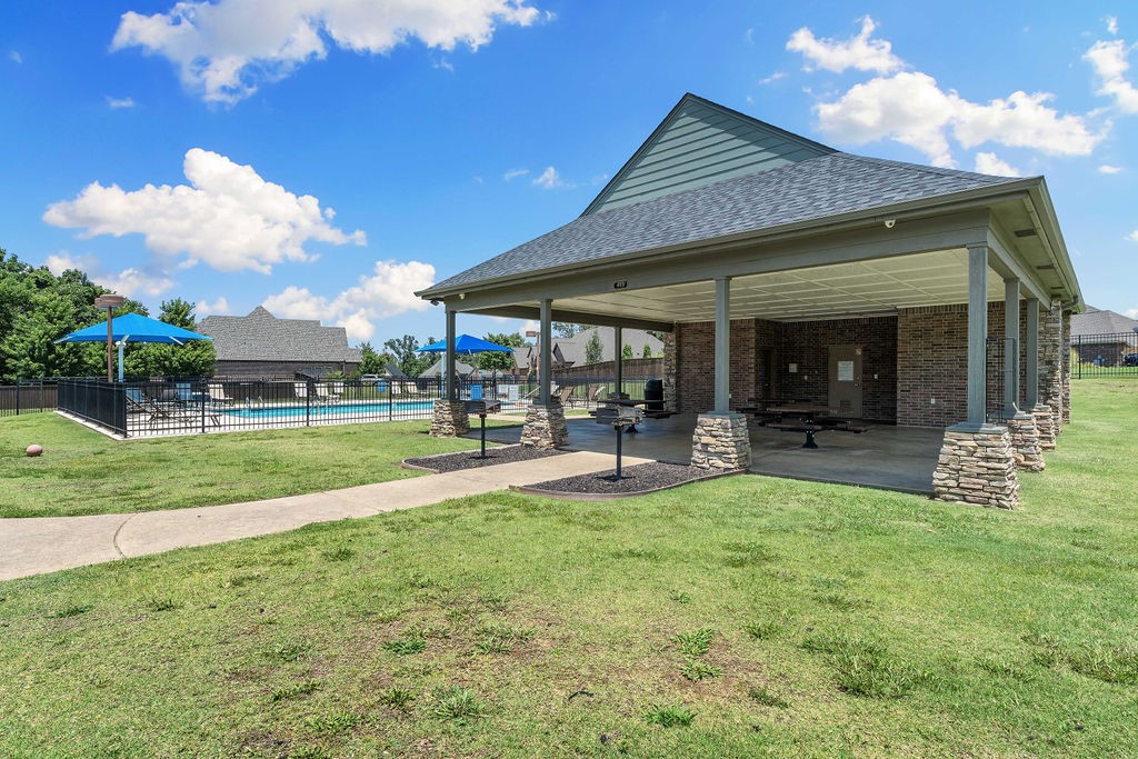 Spinnaker Rdg Woods Crk - Residential