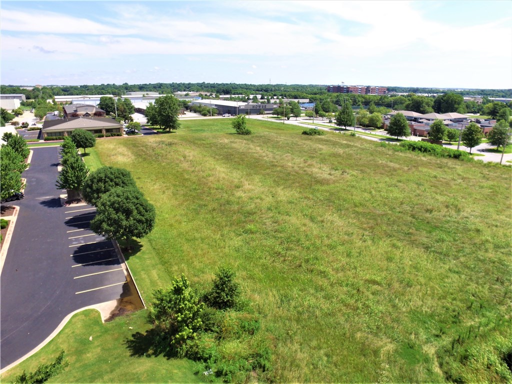 Mid Cities Crossing Sub Bentonville - Land