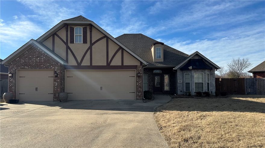 Located in the Wildwood subdivision, this convenient home is available immediately. The layout includes 4 bedrooms, a second-floor bonus room, 2.5 baths, a formal dining area, and a breakfast corner. Features include new washroom vanities, washer, dryer, refrigerator, baseboards, new paint, and carpet throughout. Pet friendly with an additional $300 deposit.