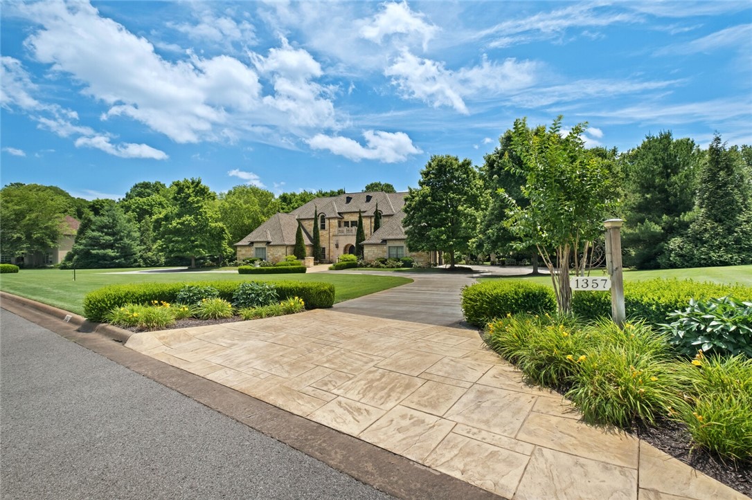 Bordeaux Village - Residential