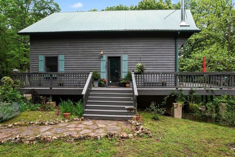 Single Family Residence in Eureka Springs AR 2450 County Road 102 41.jpg