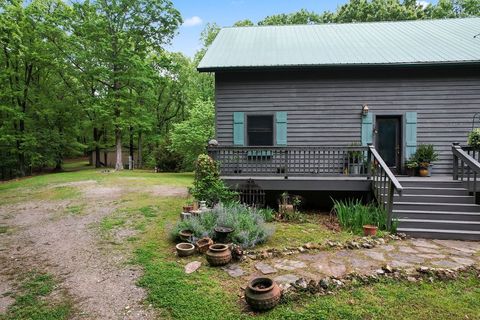 Single Family Residence in Eureka Springs AR 2450 County Road 102 43.jpg