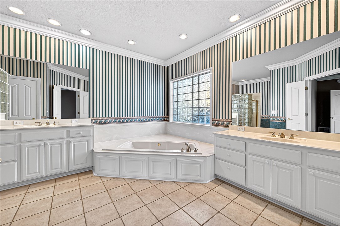 Kipling Courts Bvv - Residential