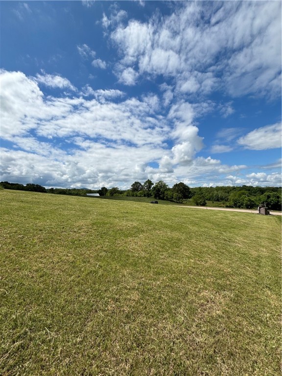 If you have been looking for the perfect place to build, this is it! Do you want to be close to town yet feel like you are in the country? Enjoy the gorgeous sunsets plus Boat Mountain & Vista views. This is a 1.26 m/l cleared acre lot with an amazing view located at a prime spot on La Vista Circle in the classy Sunset Hill subdivision with is conveniently located between Harrison & Valley Springs. Electric, water & gas are all available and/or on-site. This is ready to start building your dream home.
