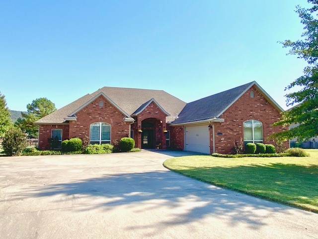 Come see this beautiful one-level home in the Valley View subdivision! The open floor plan has vaulted ceilings, crown molding and arched entryways. The gourmet kitchen includes custom cabinets, a center island, and lots of granite counter space. The 3 spacious bedrooms have high ceilings, and the master bedroom has a generous bathroom with a walk-in closet and an extra large shower. A separate office off the foyer is ideal for working at home, and the formal dining room will perfectly accommodate dinner guests. Step out onto the expansive covered patio for a view of the enormous fenced-in backyard and the gorgeous mountain views! This elegant property provides the quiet of the country but is located only minutes from town. Don't miss this beauty!