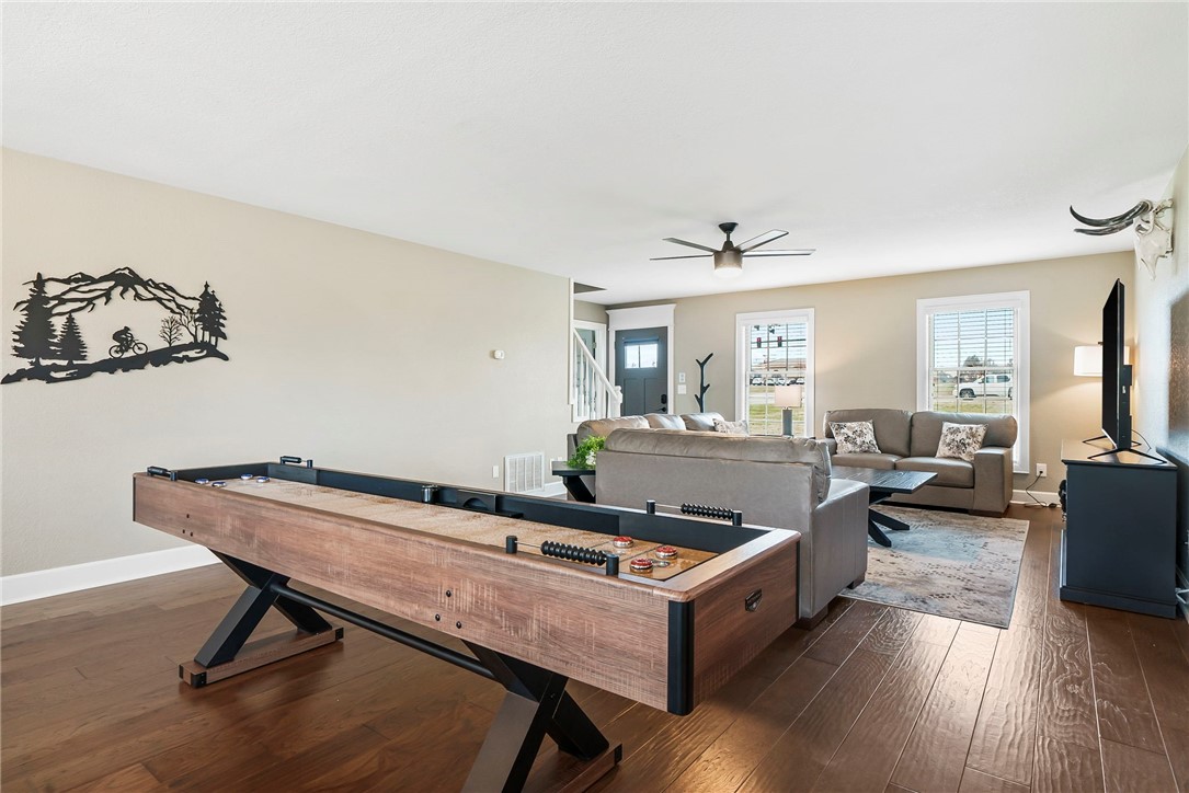 Pleasant Acres Sub Rogers - Residential Lease