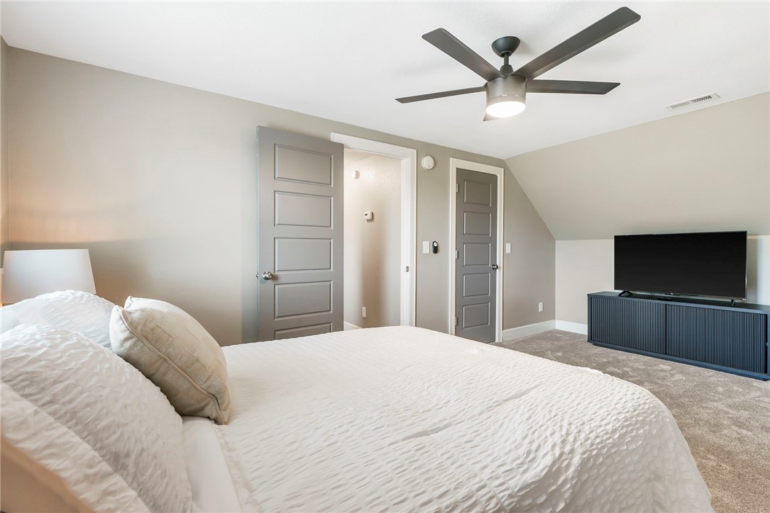 Pleasant Acres Sub Rogers - Residential Lease