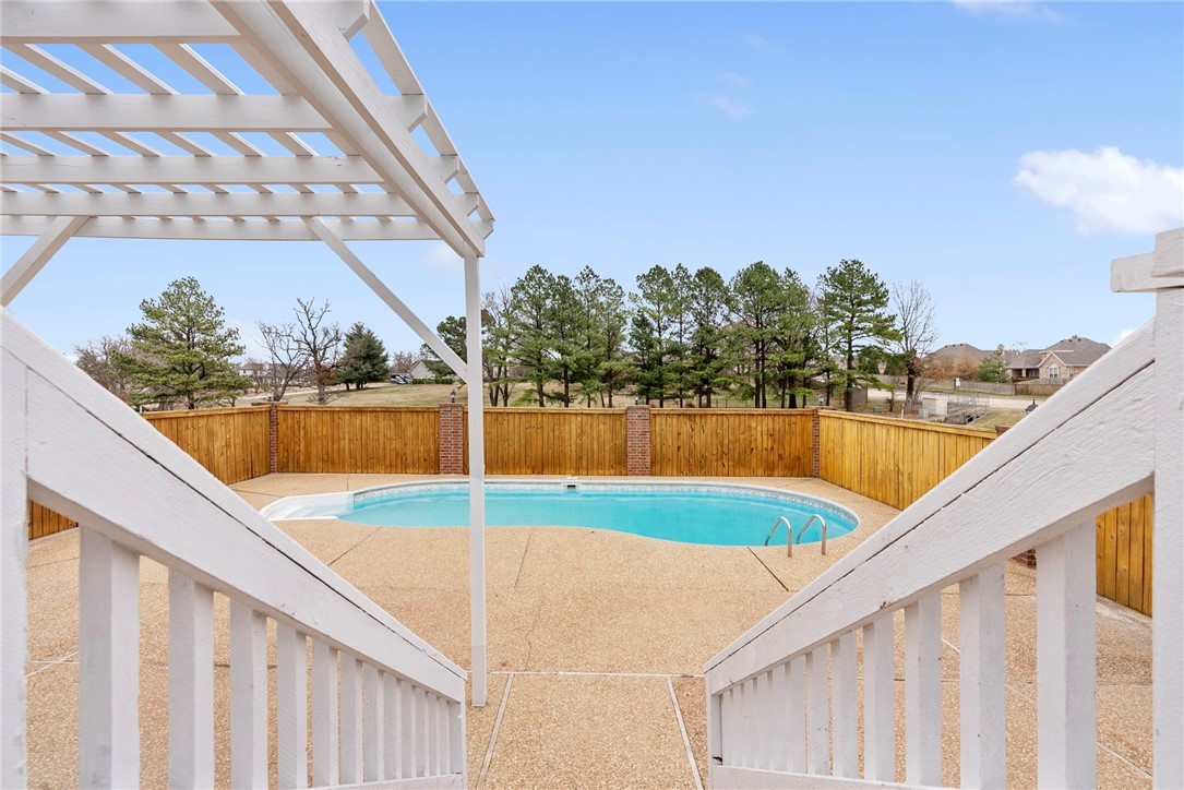 Pleasant Acres Sub Rogers - Residential Lease