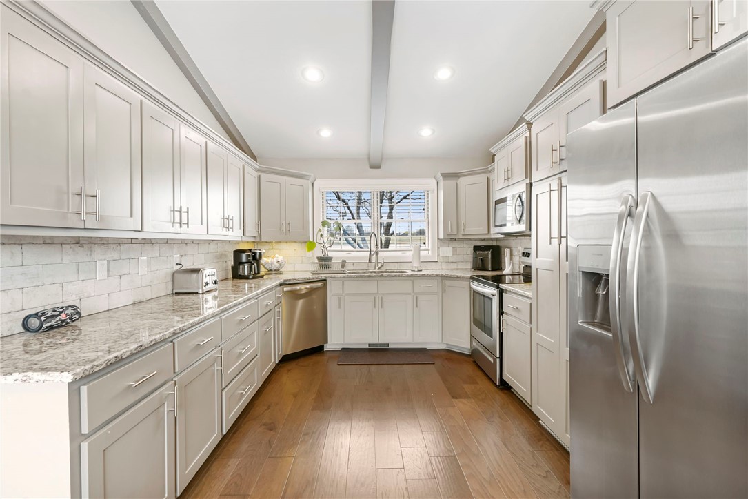 Pleasant Acres Sub Rogers - Residential Lease