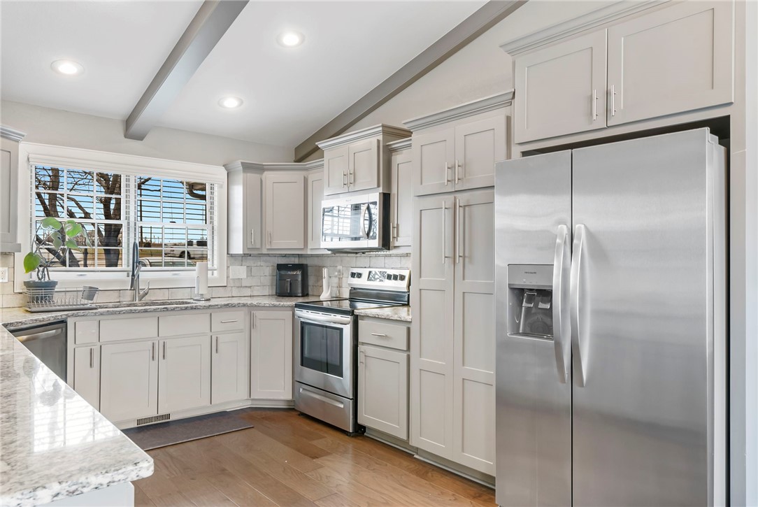 Pleasant Acres Sub Rogers - Residential Lease