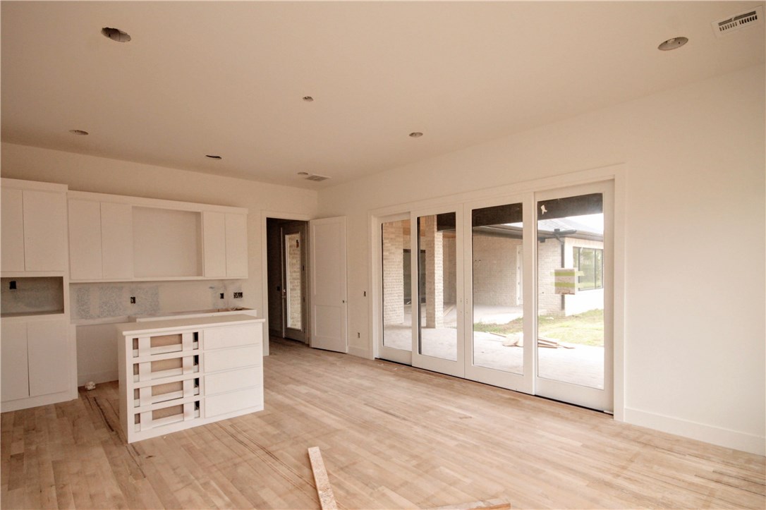 Scissortail - Residential