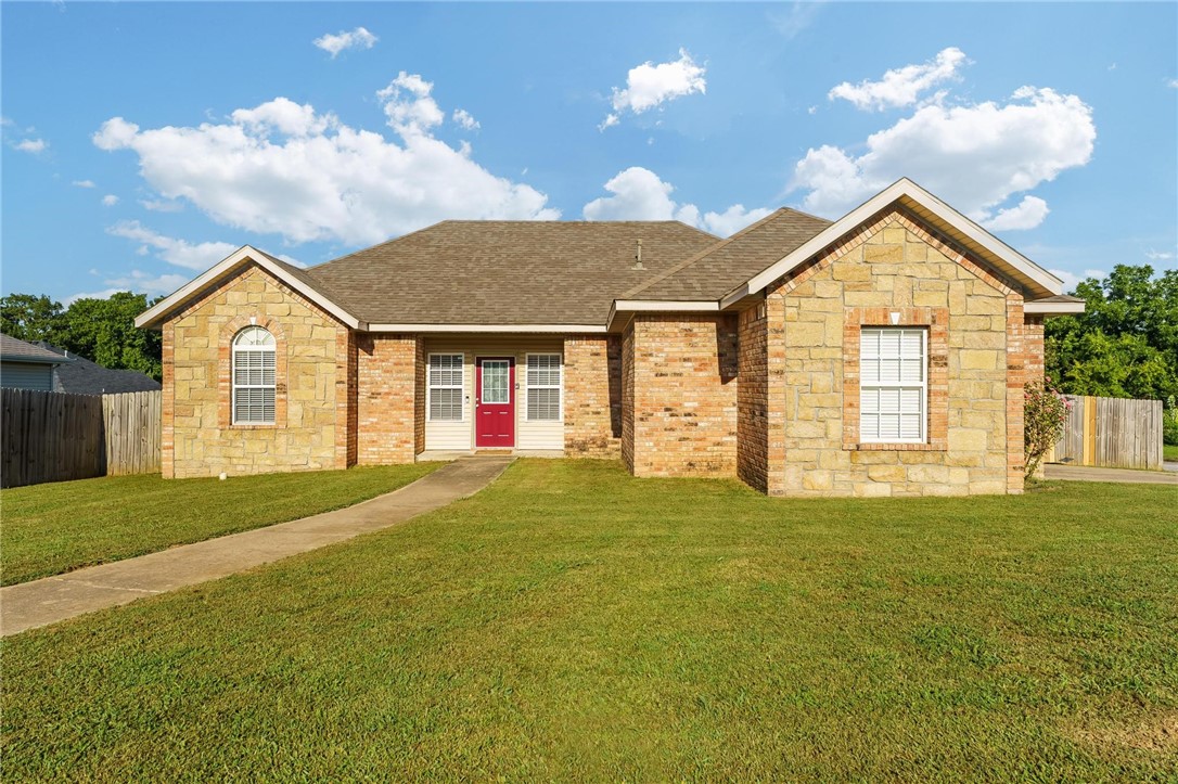 New flooring, paint and baseboards, and a back deck update and add value to this very livable home.
Split floorplan with a large master bedroom with oversize walk-in closet.
Gas log fireplace.
Dual sink areas in master bath.
Very open kitchen with an abundance of cabinets.
Storm shelter in garage.
Refrigerator, stove/oven, dishwasher, washer and dryer included.
HVAC system 2012. Roof 2017.