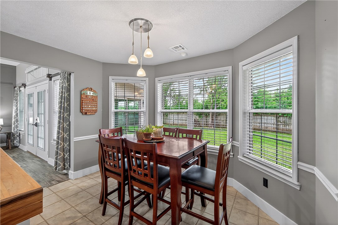 Deerfield Meadows Ph I Siloam Spgs - Residential