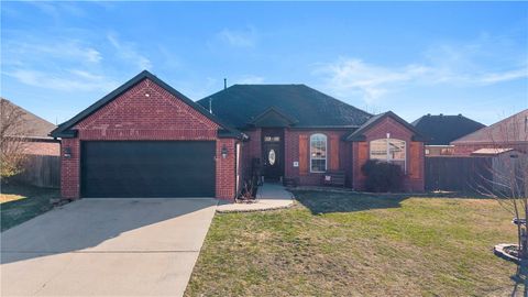 Photo of 659 Westbury Street, Springdale, AR 72762 (MLS # 1337056)