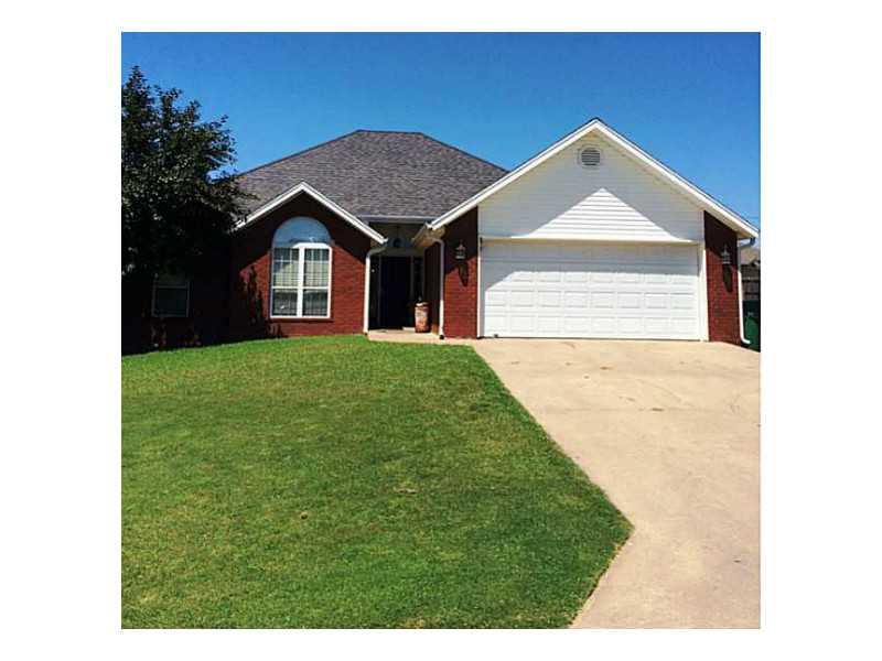 $1,000 per month with a $1,000 deposit. Hardwood Floors, enclosed back porch in the square footage, $20 fee per applicant over 18 years old. Ready to lease September 2nd