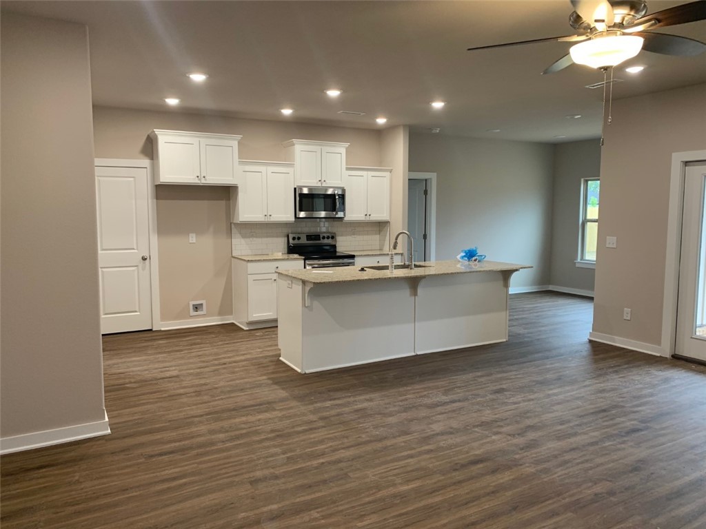 Farmington Heights Ph I - Residential Lease