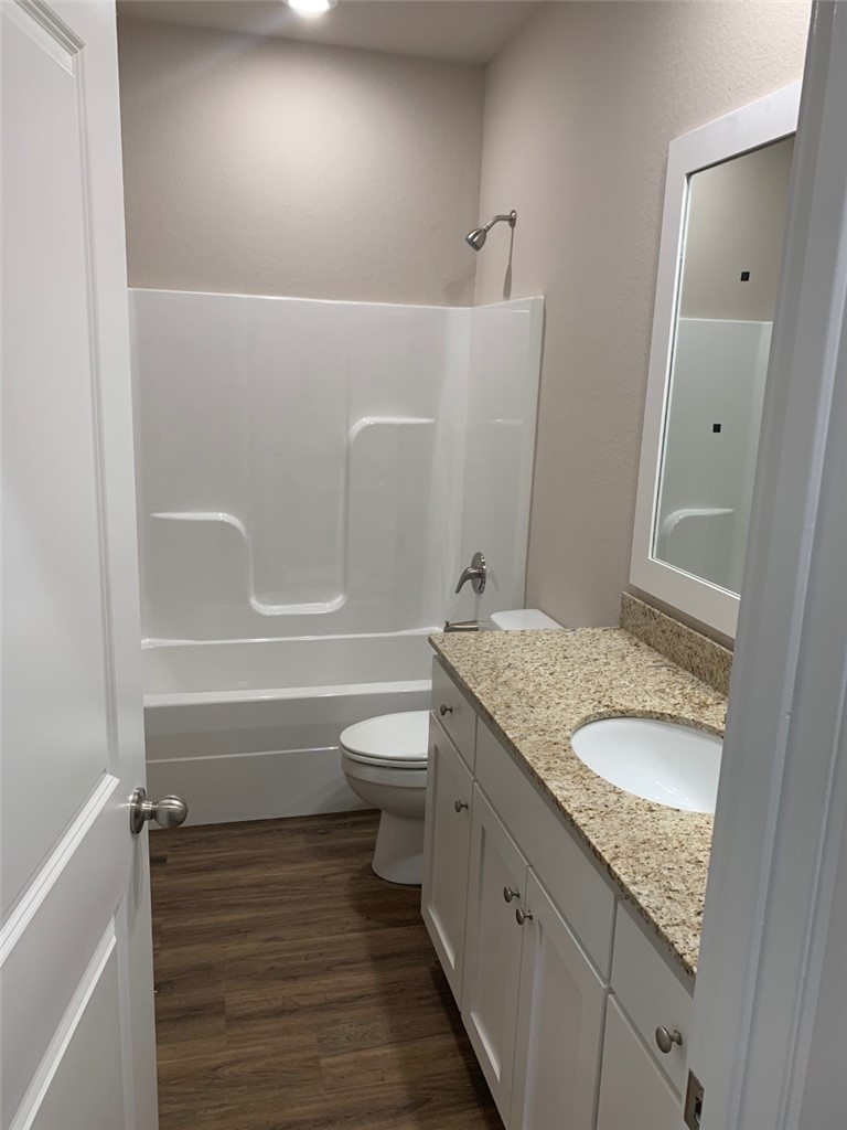 Farmington Heights Ph I - Residential Lease