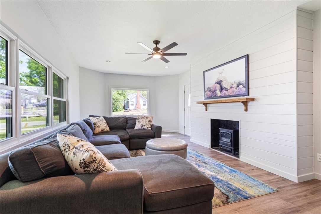 JD Covey's Add-Gravette - Residential