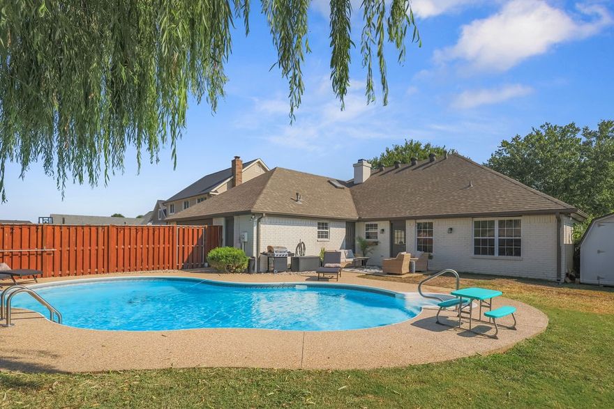 This beautifully updated & meticulously maintained 4 bedroom, 2 bath, 2,486 SF home is perfectly situated in the quiet Orchards neighborhood—just a short walk to Coler Bike Preserve, local schools, & Merchants Park. The home features a gorgeous updated kitchen with quartz countertops, gas range & pot filler. The spacious primary suite with built-in window seat, & a custom-built Dave Marrs bed (can convey upon request) is a relaxing retreat. The luxurious primary bath offers an oversized walk-in shower & two walk-in closets. Step outside to your own backyard oasis—complete with an in-ground pool & patio area perfect for BBQs & entertaining. All this, only 2.5 miles from Downtown Bentonville, where you can enjoy world-class dining, shopping, museums & the vibrant lifestyle that makes Bentonville one of the country’s most desirable places to live.