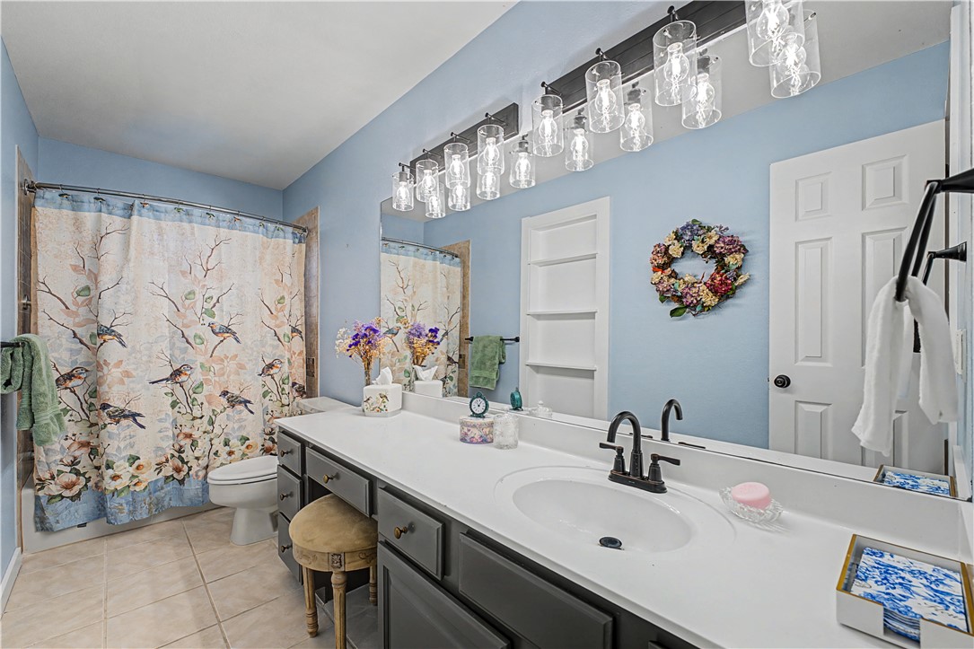 Chateau Terrace Unit 2 Ph 3 Rogers - Residential