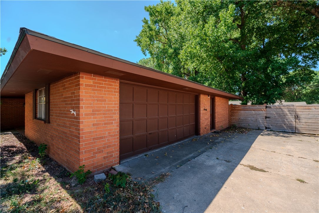 1106 Bronco Lane