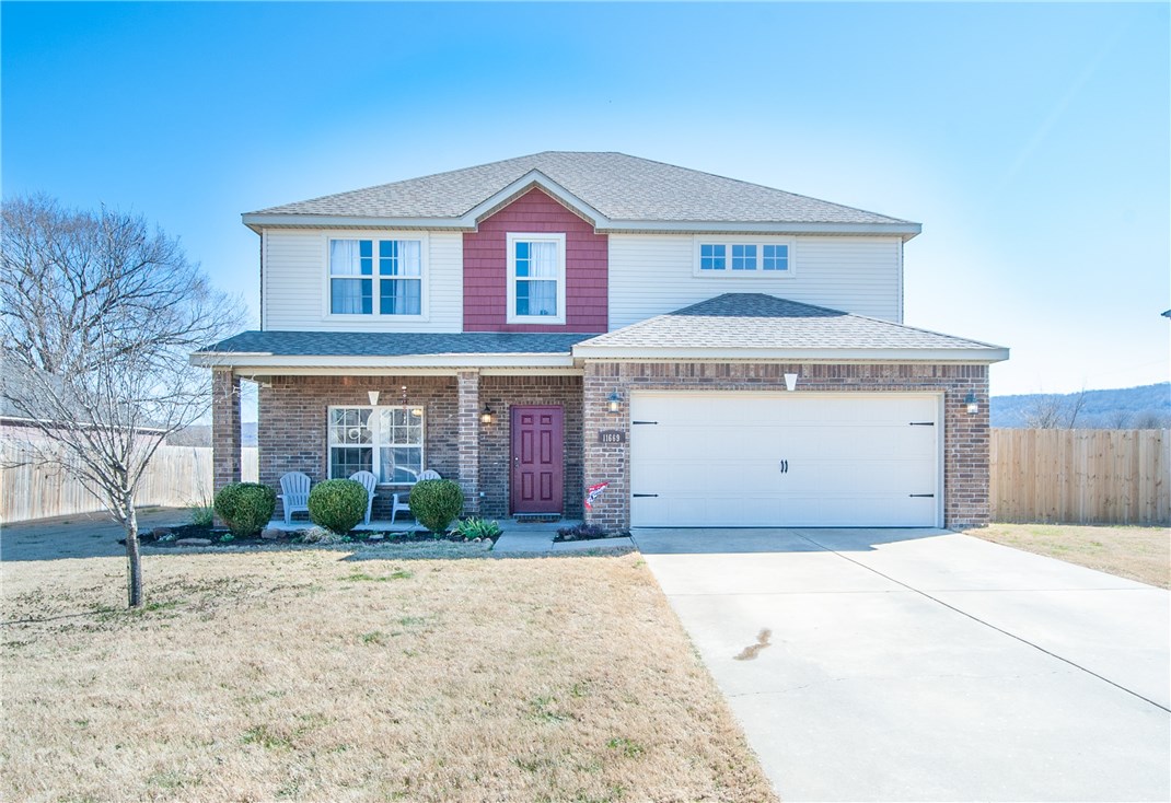 Need more space? You’ll find it here in this ultra-spacious 4 bedroom 2.5 bathroom beauty! NEW FLOORING AND PAINT THROUGHOUT, as well as a new upgraded gas cooking range. The setting is fantastic with views of the hills all around and cattle pasture behind. 0% DOWN FOR QUALIFIED BUYERS!!!