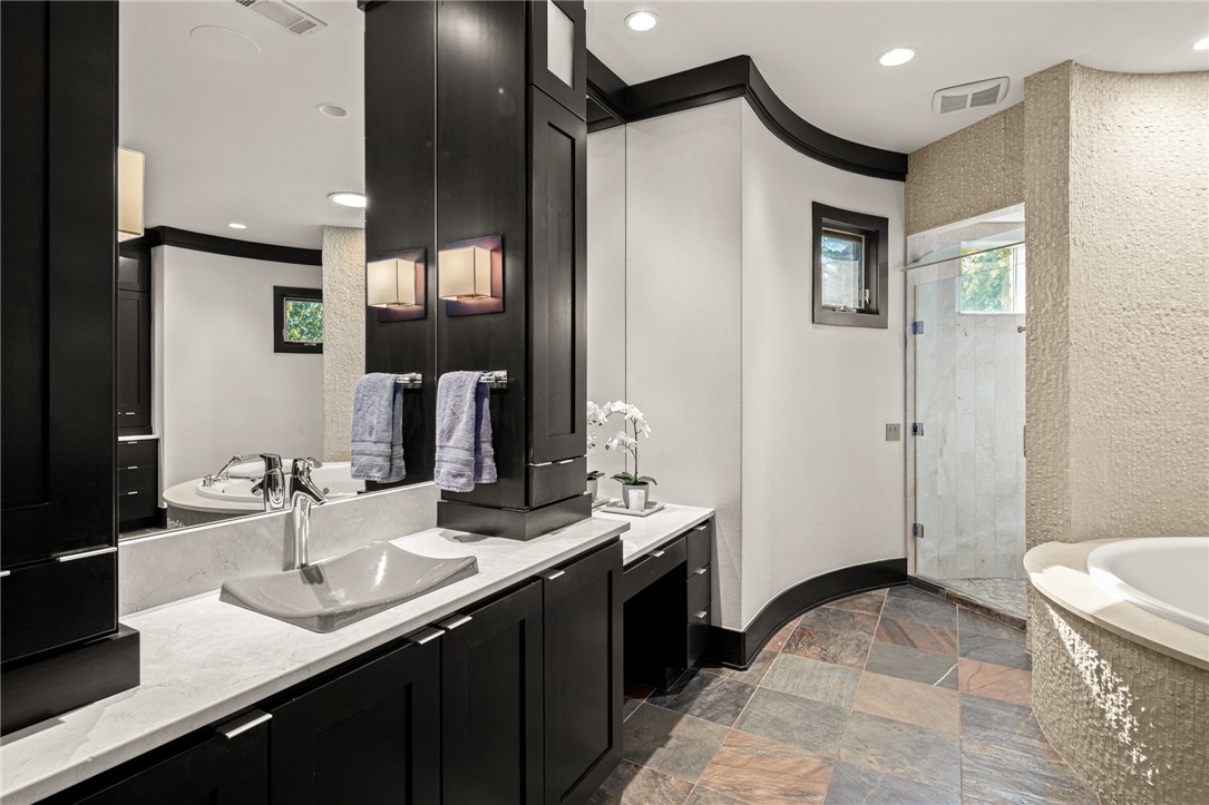 Pinnacle Sub Ph 4 Rogers - Residential