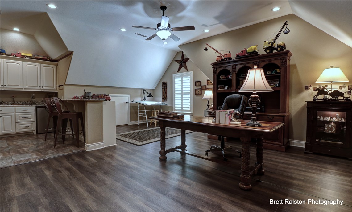 Shadow Valley Ph Ix Rogers - Residential