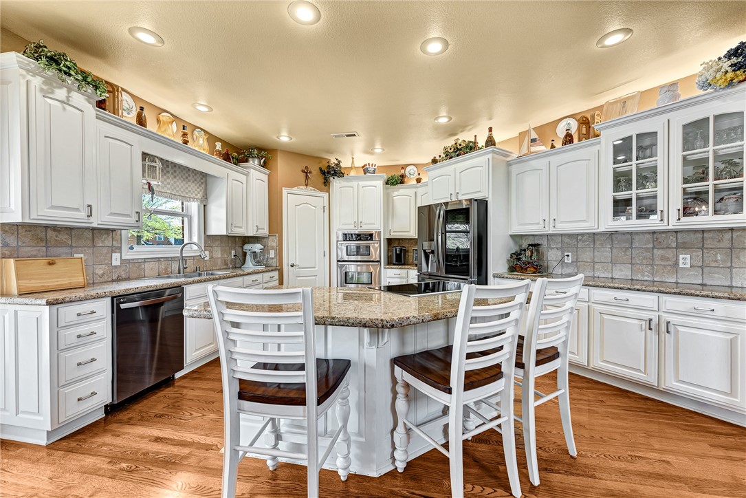 Manors On Blossom Way Crk Ph 2 Rogers - Residential