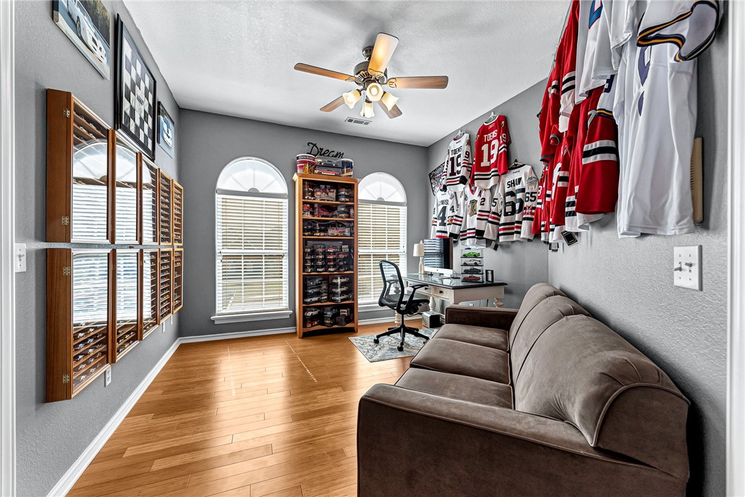 Manors On Blossom Way Crk Ph 2 Rogers - Residential