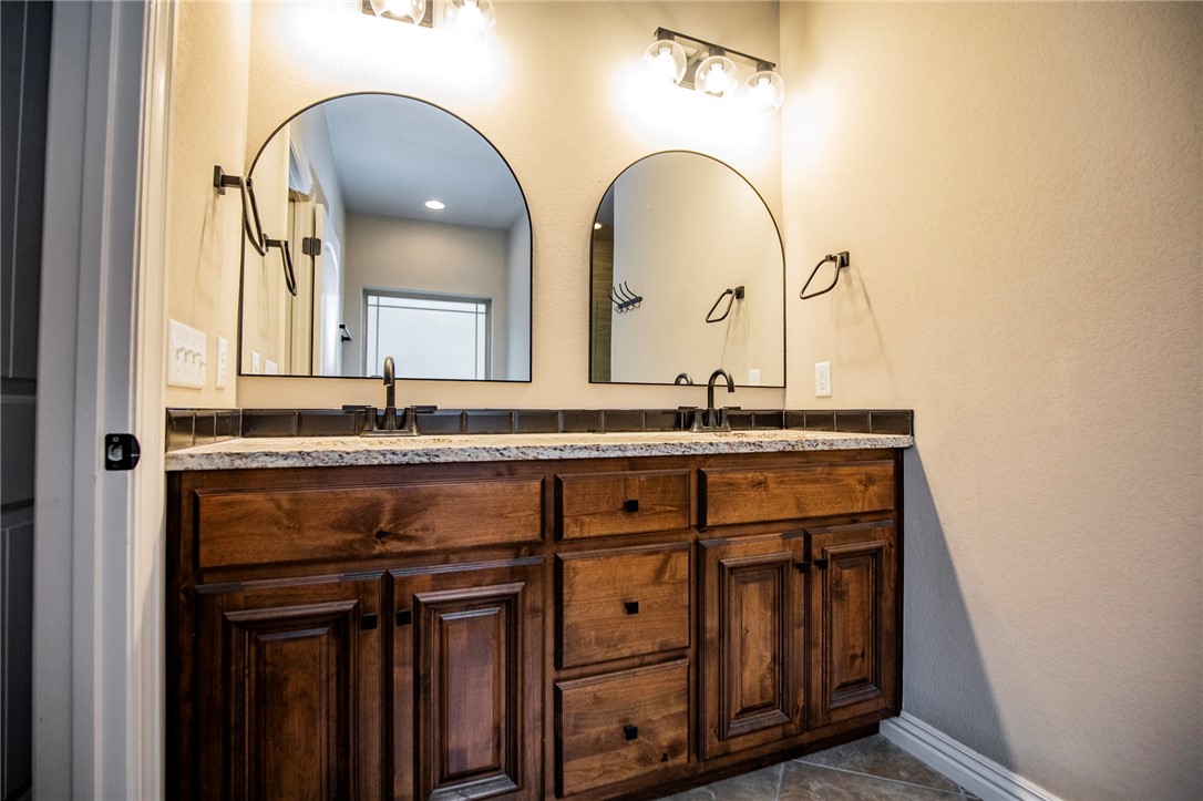 Hickory Hills Sub Cave Spgs - Residential