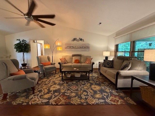 Fall in love with this fully furnished 2-bedroom 2 bath Bella Vista house in prime location. Feel right at home with all the up-to-date fashionable furnishings and abundantly supplied down to the smallest detail. Only a short distance to US-71 and less than 10-minute drive to the Walmart Home Office. Makes for an ideal daily commute to Bentonville. For all nature lovers, enjoy the mountain bike and walking trails nearby or just relax at home under your private covered patio. Lease term must be a minimum 6 months and utilities are not included.