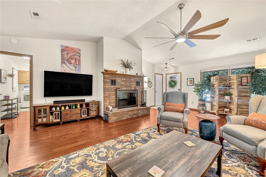 Wentworth Sub Bvv - Residential Lease