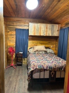 Piney Bay Village - Residential