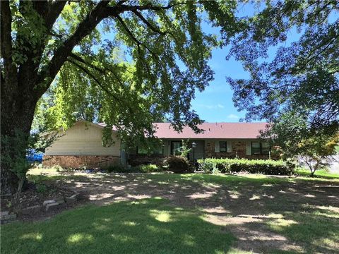 Photo of 2605 W Commercial Street, Ozark, AR 72949 (MLS # 1344902)