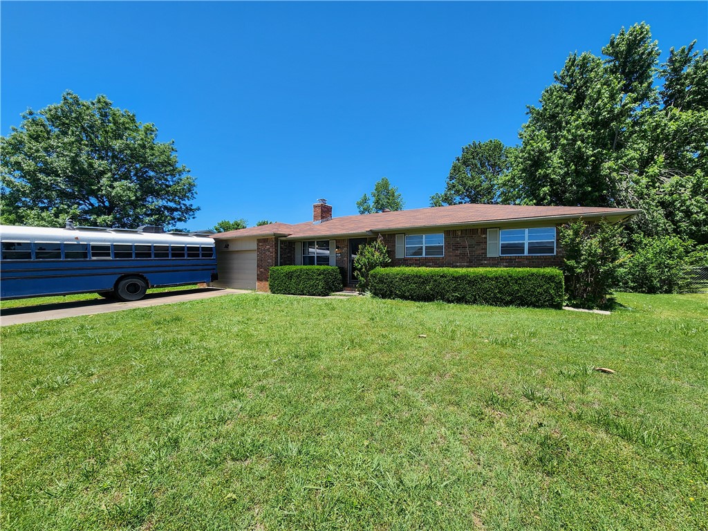 Welcome to 1401 W Callahan Dr, a charming all-brick home nestled in a well-established neighborhood in the heart of Rogers, Arkansas. This 3-bedroom, 1.5-bathroom residence spans 1,365 square feet and sits on a spacious lot, and is ready to be your forever home with a few light touches.
Community and Location Highlights: Situated in a serene neighborhood, this home offers a peaceful retreat while being conveniently close to the vibrant offerings of Rogers. Residents enjoy easy access to local parks, shopping centers, and dining establishments, making daily errands and leisure activities a breeze. The community's mature landscaping and established homes contribute to a welcoming atmosphere, ideal for families and individuals alike.
Whether you're a first-time homebuyer seeking a comfortable and updated residence or an investor looking for a promising property, 1401 W Callahan Dr presents an excellent opportunity to own a piece of Rogers' inviting community.