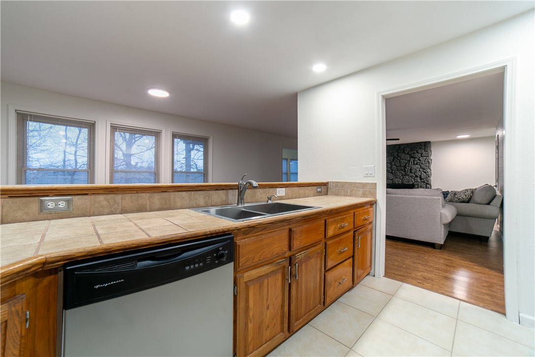 Brompton Courts Bvv - Residential