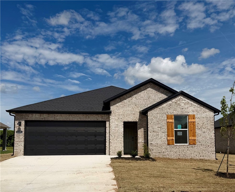 Photo 1 of 29 — 1031 Thornwood Place, Bentonville, AR 72713