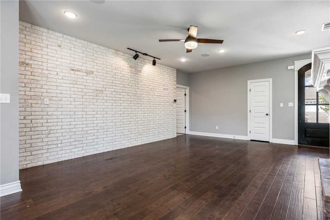 Brooklands Mountain Ranch - Residential