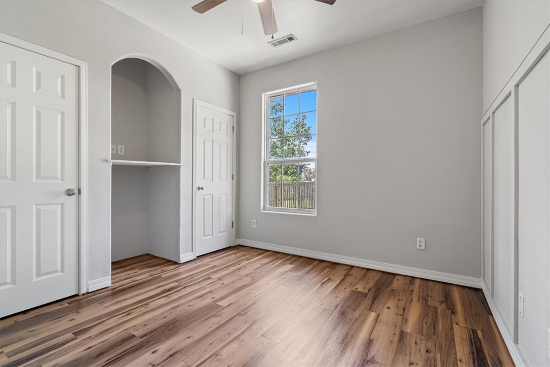 Briar Chase - Residential