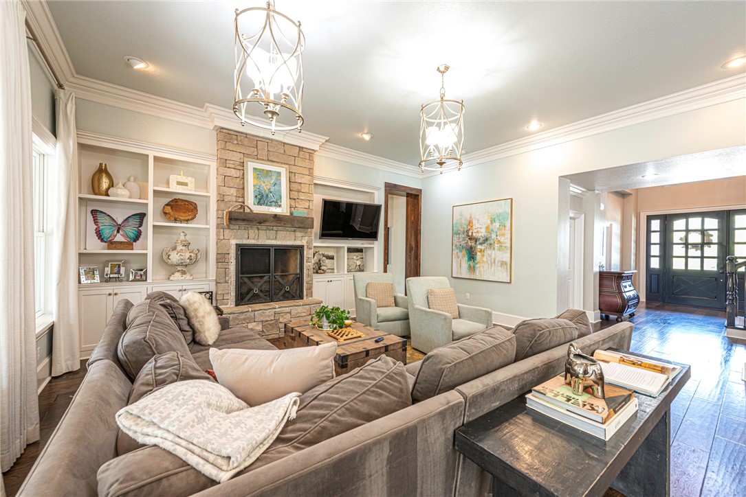 Estates At Dogwood Canyon - Residential